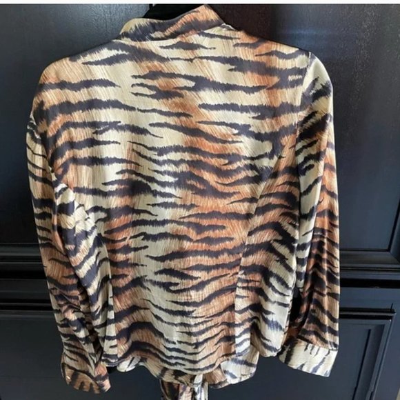 Lafayette 148 Silk Tiger Animal Print Wrap Blouse Size 10 - Picture 3 of 3